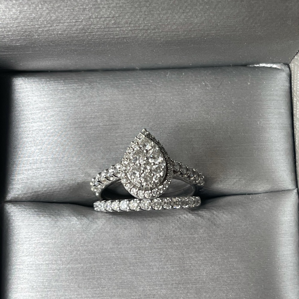 Wedding Ring Set - image 2